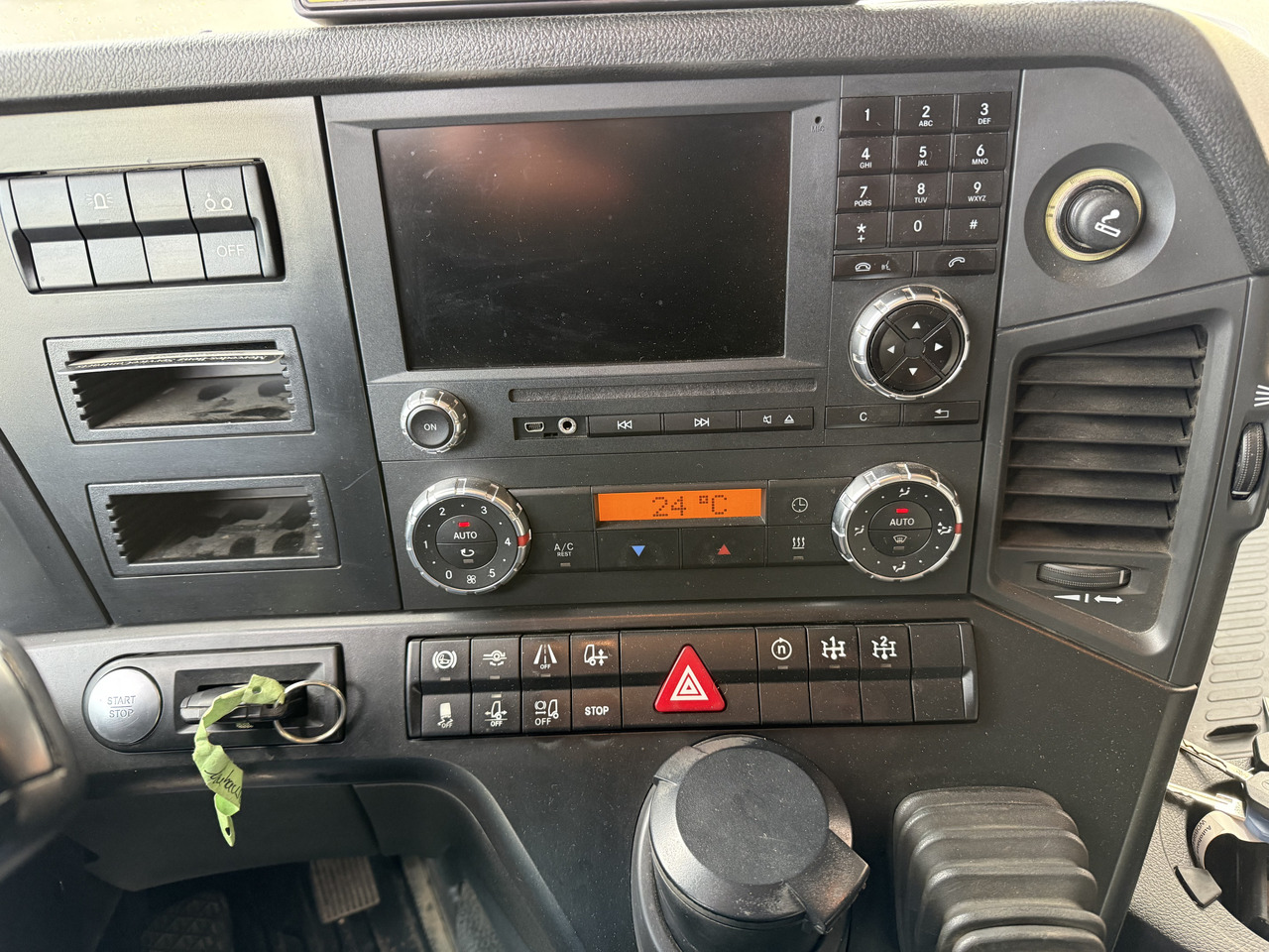 Mercedes-Benz Arocs 2653 6X4 Kran Kesla 2124L - Šticar, Kamion sa dizalicom: slika 2 Mercedes-Benz Arocs 2653 6X4 Kran Kesla 2124L - Šticar, Kamion sa dizalicom: slika 2