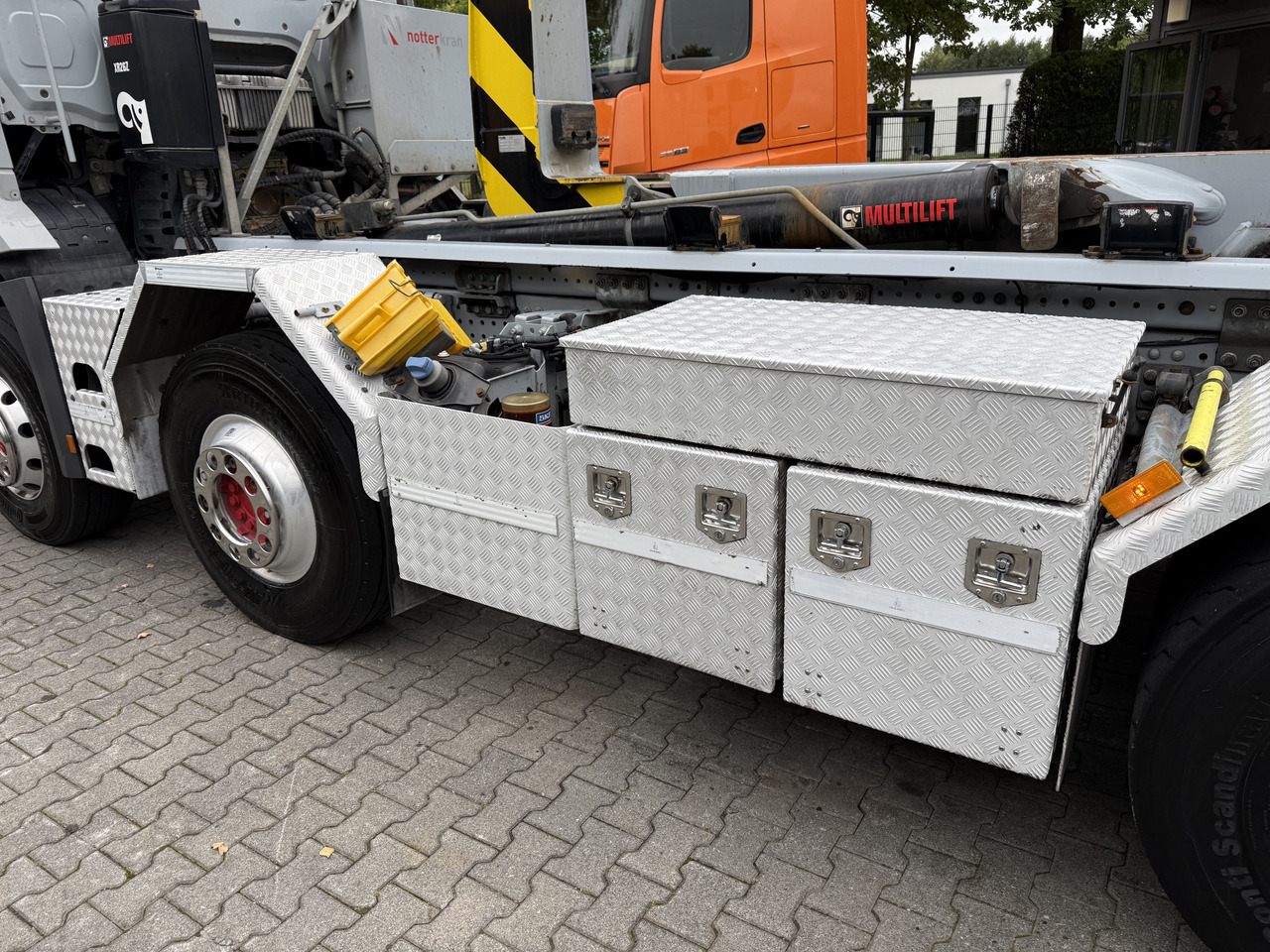 Mercedes-Benz Arocs 3245 K 8X4 Haken - Kamion sa hidrauličnom kukom: slika 3 Mercedes-Benz Arocs 3245 K 8X4 Haken - Kamion sa hidrauličnom kukom: slika 3