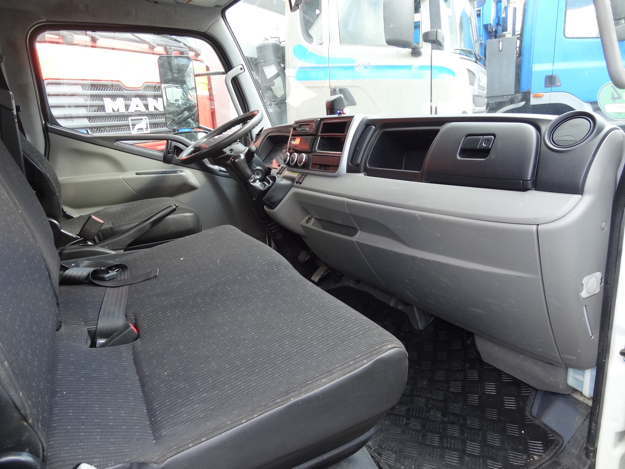 Mitsubishi Fuso 7C18 Meiller - Istovarivač: slika 5 Mitsubishi Fuso 7C18 Meiller - Istovarivač: slika 5