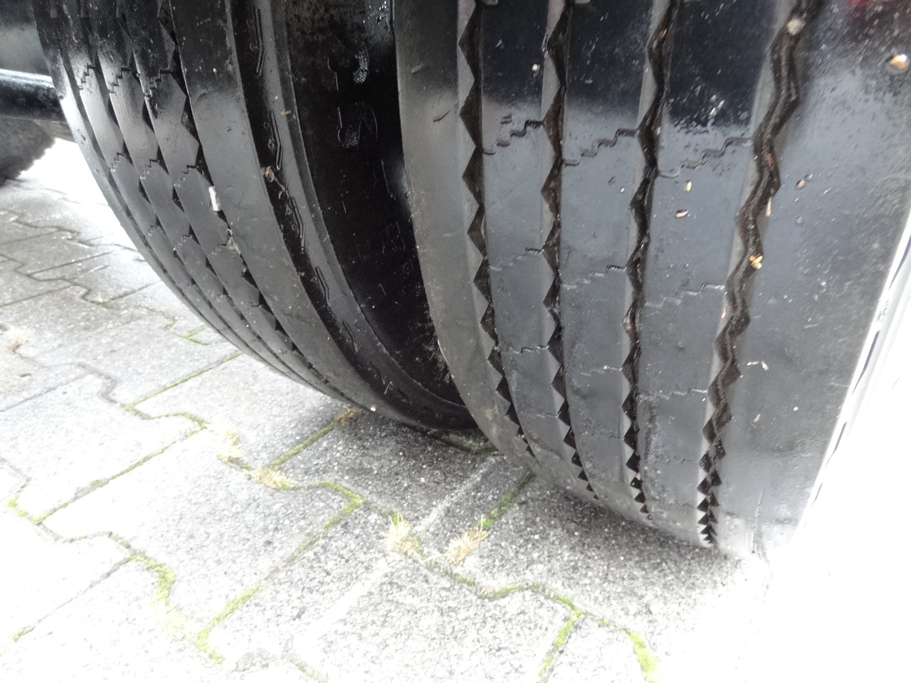 Renault D180.75 Haken Multilift - Kamion sa hidrauličnom kukom: slika 3 Renault D180.75 Haken Multilift - Kamion sa hidrauličnom kukom: slika 3