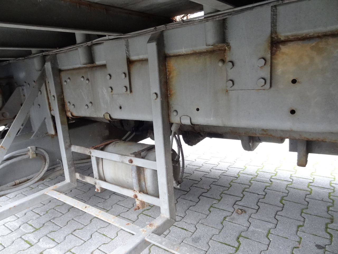 Scania R144 460 6X4 Fassi 360 bis 25 Meter - Kamion sa tovarnim sandukom, Kamion sa dizalicom: slika 5 Scania R144 460 6X4 Fassi 360 bis 25 Meter - Kamion sa tovarnim sandukom, Kamion sa dizalicom: slika 5