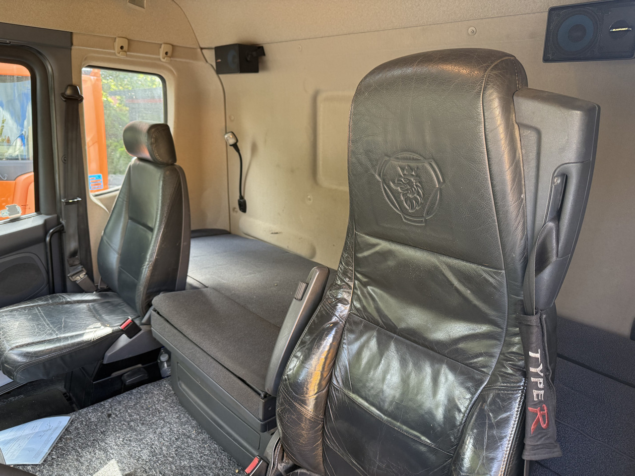 Istovarivač, Kamion sa dizalicom Scania R380 6X2*4 Kipper mit Kran HIAB 220: slika 7