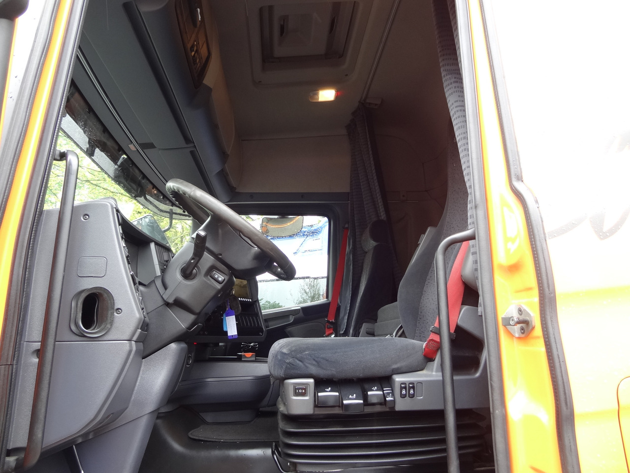 Scania R480 6X2*4 Kran Atlas 240 bis 20 Meter - Kamion sa tovarnim sandukom, Kamion sa dizalicom: slika 3 Scania R480 6X2*4 Kran Atlas 240 bis 20 Meter - Kamion sa tovarnim sandukom, Kamion sa dizalicom: slika 3