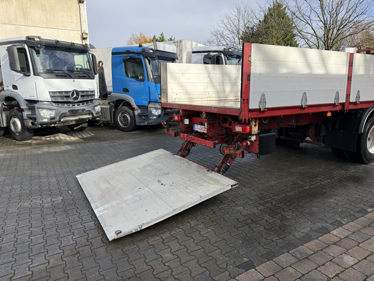 Volvo FM330 Kran Effer 165 bis 20 Meter - Kamion sa tovarnim sandukom, Kamion sa dizalicom: slika 2 Volvo FM330 Kran Effer 165 bis 20 Meter - Kamion sa tovarnim sandukom, Kamion sa dizalicom: slika 2