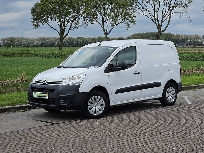 Citroën Berlingo 1.1 23kWH NAP Airco ! - Dostavno vozilo sa zatvorenim sandukom, Električno dostavno vozilo: slika 2 Citroën Berlingo 1.1 23kWH NAP Airco ! - Dostavno vozilo sa zatvorenim sandukom, Električno dostavno vozilo: slika 2