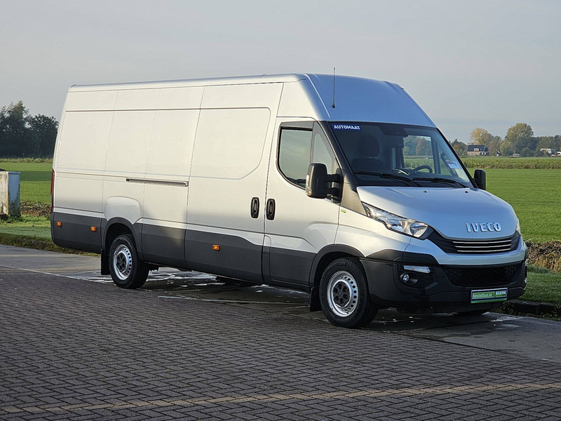 Iveco Daily 35S18 AC AUTOMAAT 3.0 LTR - Furgon: slika 5 Iveco Daily 35S18 AC AUTOMAAT 3.0 LTR - Furgon: slika 5