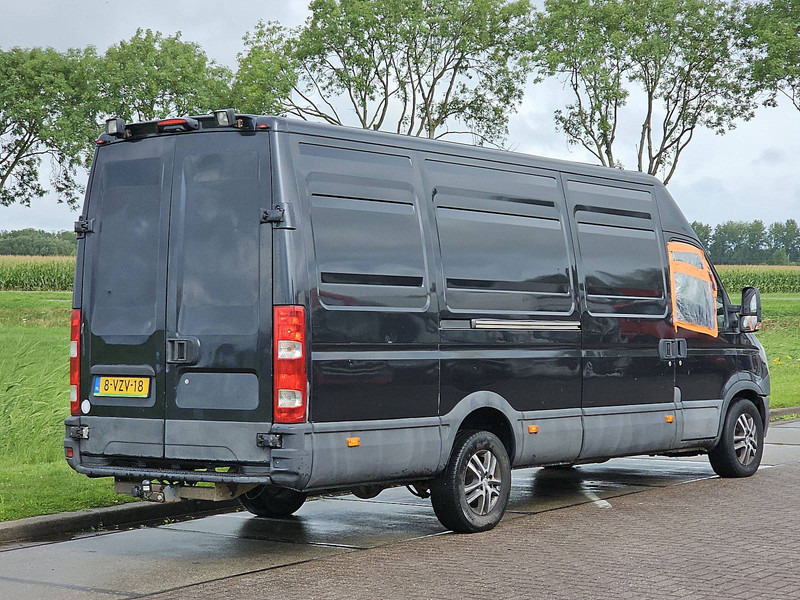 Iveco Daily 35S21 3.0ltr Maxi 200Pk AC - Furgon: slika 3 Iveco Daily 35S21 3.0ltr Maxi 200Pk AC - Furgon: slika 3