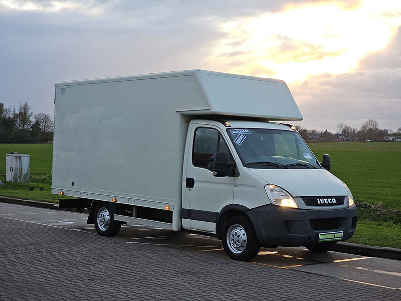 Iveco Daily - Dostavno vozilo sa zatvorenim sandukom: slika 5 Iveco Daily - Dostavno vozilo sa zatvorenim sandukom: slika 5