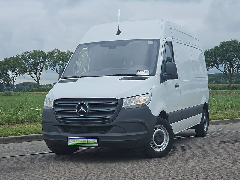 Mercedes-Benz Sprinter 314 L2H2 Mbux Airco Eur6 - Furgon: slika 1 Mercedes-Benz Sprinter 314 L2H2 Mbux Airco Eur6 - Furgon: slika 1