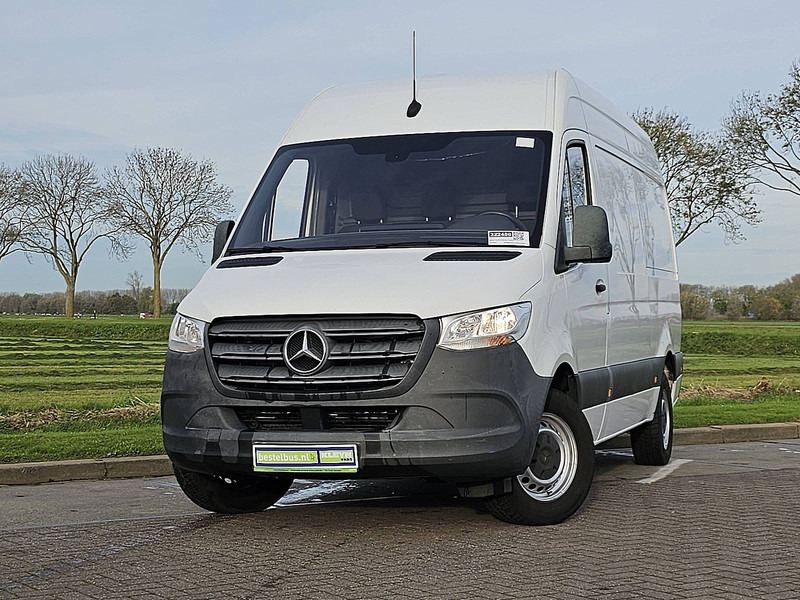 Mercedes-Benz Sprinter 314 L2H2 RWD Airco Euro6 - Furgon: slika 1 Mercedes-Benz Sprinter 314 L2H2 RWD Airco Euro6 - Furgon: slika 1