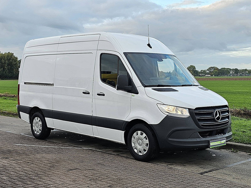 Mercedes-Benz Sprinter 316 L2H2 Mbux RWD - Furgon: slika 5 Mercedes-Benz Sprinter 316 L2H2 Mbux RWD - Furgon: slika 5