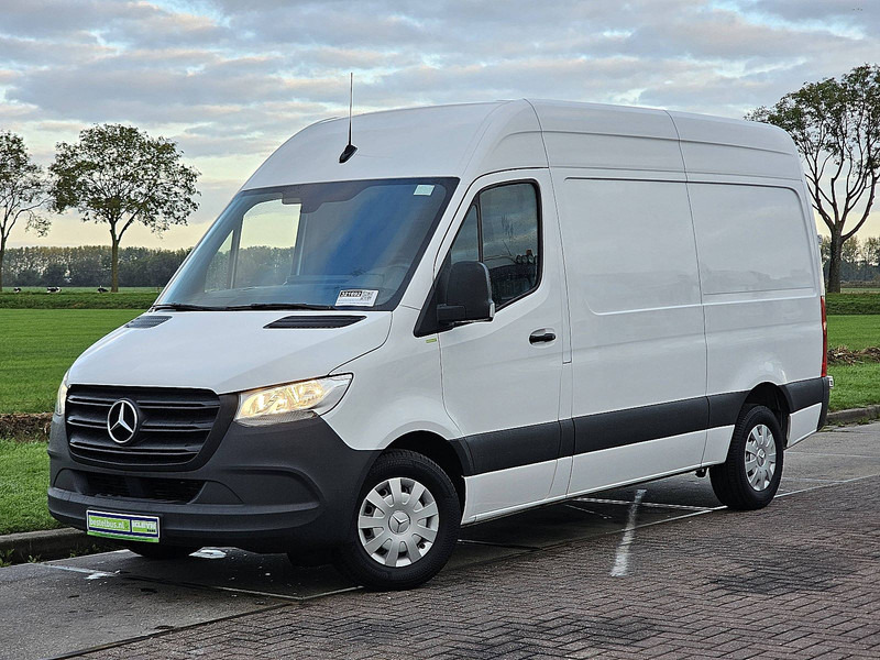 Mercedes-Benz Sprinter 316 L2H2 Mbux RWD - Furgon: slika 2 Mercedes-Benz Sprinter 316 L2H2 Mbux RWD - Furgon: slika 2
