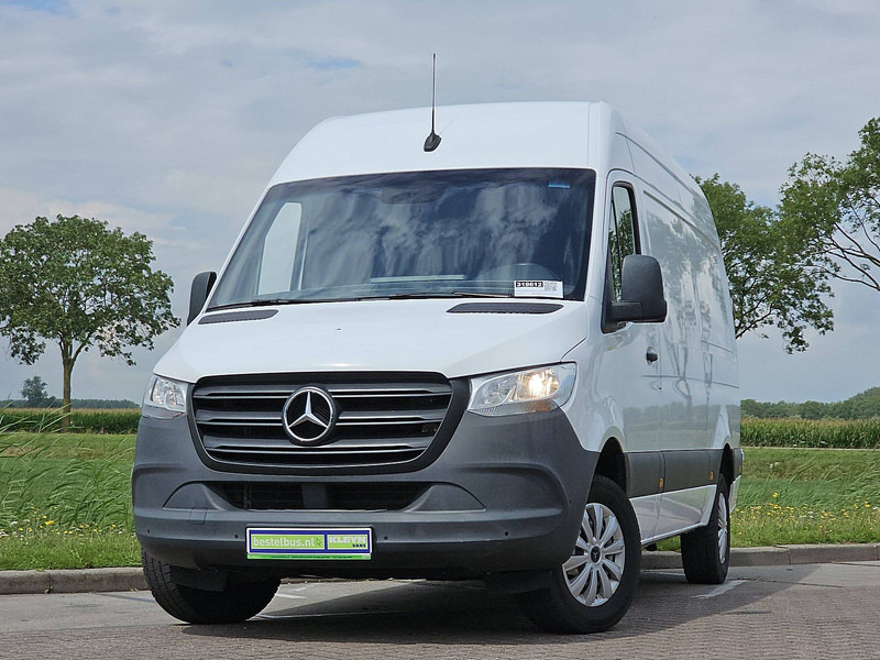 Mercedes-Benz Sprinter 317 L2H2 Mbux Airco - Furgon: slika 1 Mercedes-Benz Sprinter 317 L2H2 Mbux Airco - Furgon: slika 1