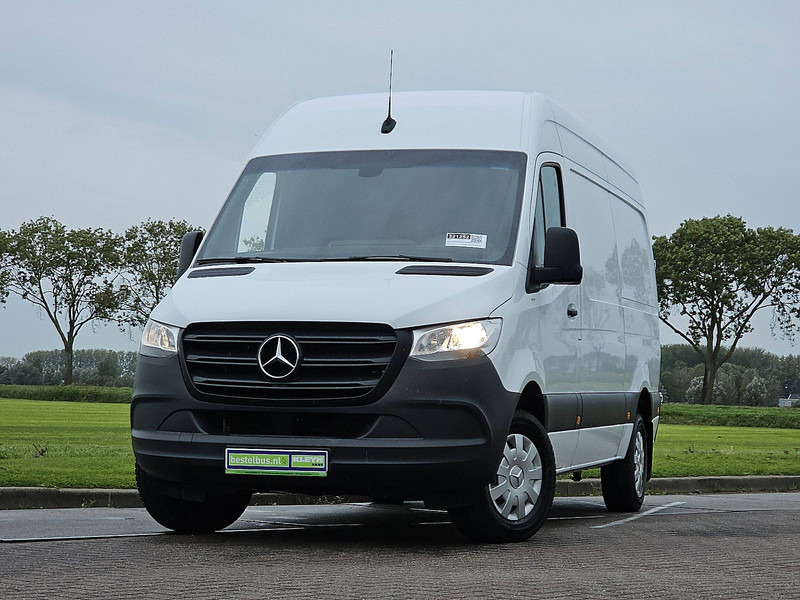 Mercedes-Benz Sprinter 317 L2H2 Navi RWD - Furgon: slika 1 Mercedes-Benz Sprinter 317 L2H2 Navi RWD - Furgon: slika 1