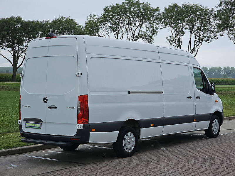 Mercedes-Benz Sprinter 317 L3H2 Maxi Mbux Euro6 - Furgon: slika 3 Mercedes-Benz Sprinter 317 L3H2 Maxi Mbux Euro6 - Furgon: slika 3