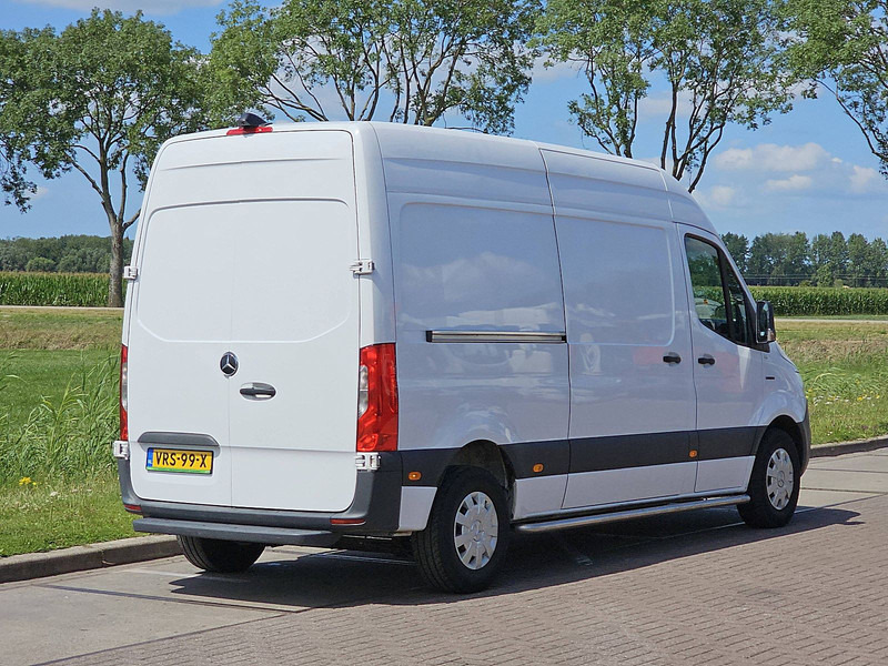 Mercedes-Benz eSprinter L2H2 35 KWH - Furgon, Električno dostavno vozilo: slika 3 Mercedes-Benz eSprinter L2H2 35 KWH - Furgon, Električno dostavno vozilo: slika 3