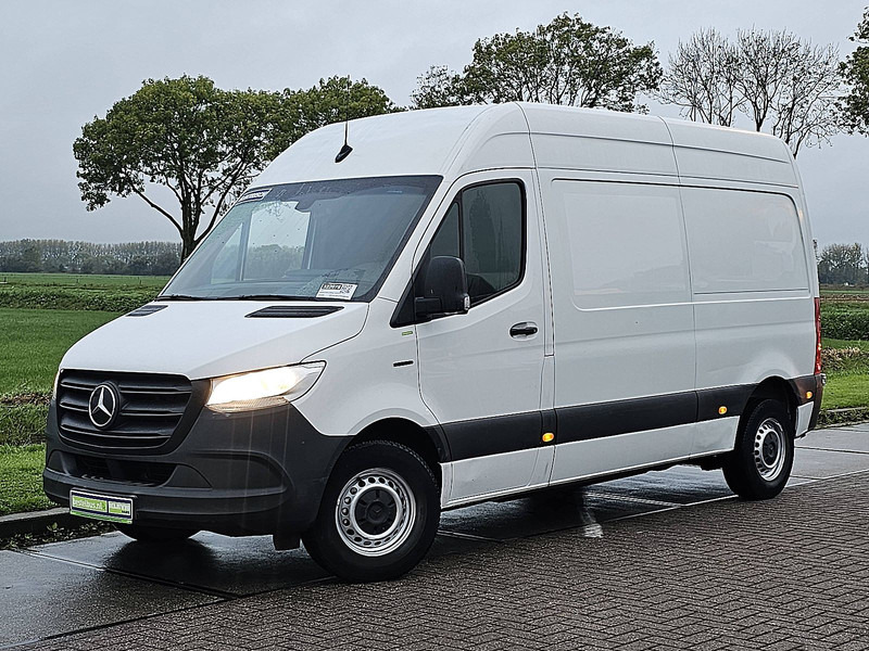 Mercedes-Benz eSprinter L2H2 Elektrisch AC! - Furgon, Električno dostavno vozilo: slika 2 Mercedes-Benz eSprinter L2H2 Elektrisch AC! - Furgon, Električno dostavno vozilo: slika 2