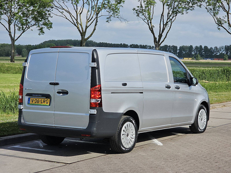 Mercedes-Benz eVito L2 66 kWh Long Range - Mali kombi, Električno dostavno vozilo: slika 3 Mercedes-Benz eVito L2 66 kWh Long Range - Mali kombi, Električno dostavno vozilo: slika 3