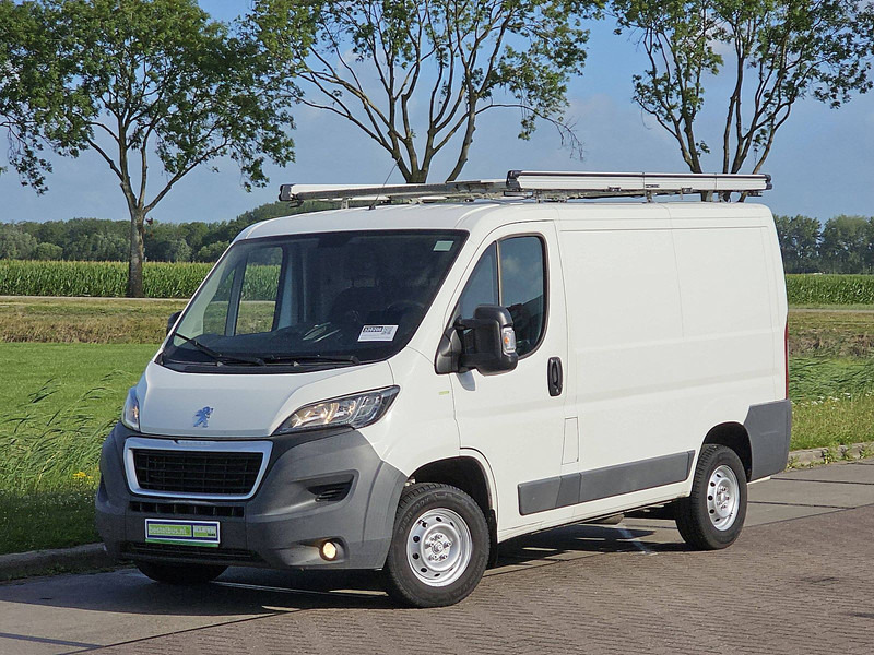 Peugeot Boxer 2.0 L1H1 Navi Euro6 AC! - Mali kombi: slika 2 Peugeot Boxer 2.0 L1H1 Navi Euro6 AC! - Mali kombi: slika 2