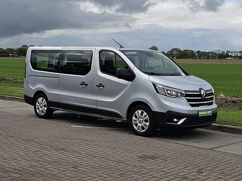 Renault Trafic 2.0 DCI ac aut. 8 pers EURO6 - Minibus, Putnički kombi: slika 5 Renault Trafic 2.0 DCI ac aut. 8 pers EURO6 - Minibus, Putnički kombi: slika 5