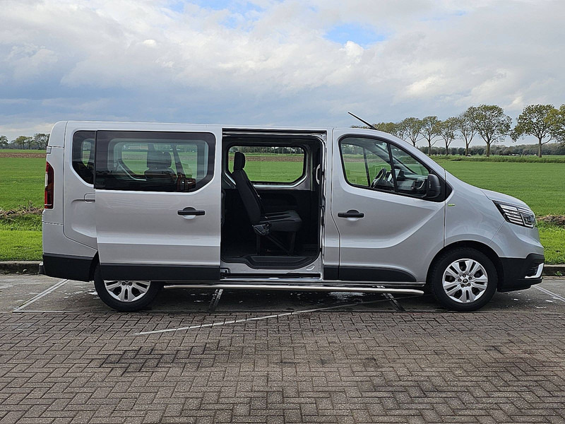Lizing Renault Trafic 2.0 DCI ac aut. 9 pers EURO6 Renault Trafic 2.0 DCI ac aut. 9 pers EURO6: slika 15