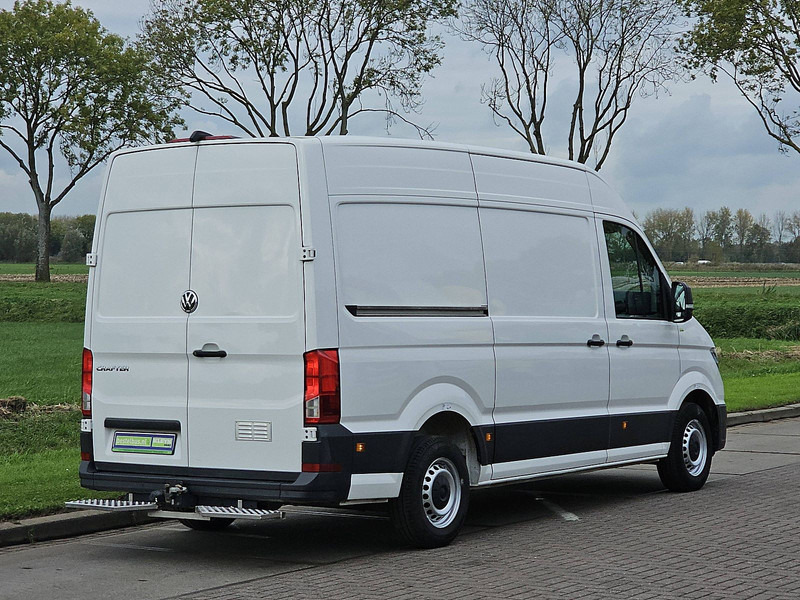 Volkswagen Crafter 35 2.0 L3H3 140Pk Euro6 AC! - Furgon: slika 3 Volkswagen Crafter 35 2.0 L3H3 140Pk Euro6 AC! - Furgon: slika 3