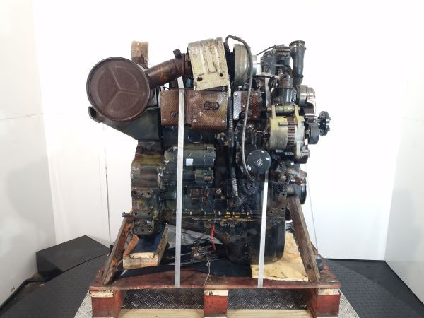 Komatsu/Cummins S4D102E-1/4BT3.9 Engine (Plant) - Motor za Građevinska mašina: slika 4 Komatsu/Cummins S4D102E-1/4BT3.9 Engine (Plant) - Motor za Građevinska mašina: slika 4