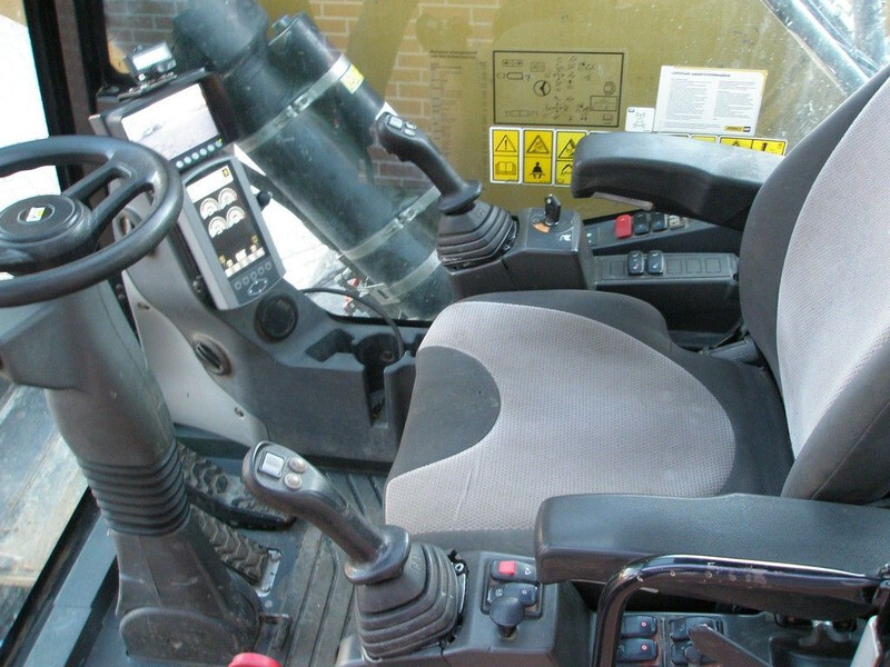 Bager za obradu otpada/ Industrije Caterpillar MH3024: slika 7 Bager za obradu otpada/ Industrije Caterpillar MH3024: slika 7