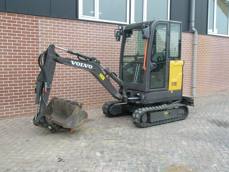 Volvo ECR18E - Mini bager: slika 1 Volvo ECR18E - Mini bager: slika 1