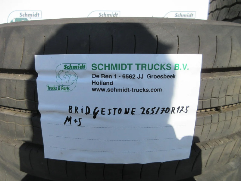 Bridgestone 265/70R 17.5 VOORBAND MET STAAL WIEL 2 X PROFIEL CA 70% M+S - Guma za Kamion: slika 3 Bridgestone 265/70R 17.5 VOORBAND MET STAAL WIEL 2 X PROFIEL CA 70% M+S - Guma za Kamion: slika 3