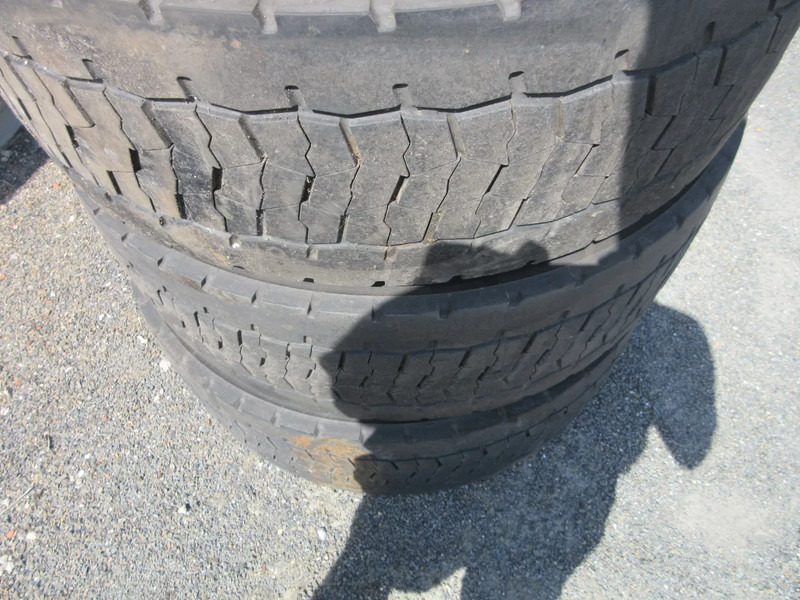 Bridgestone 315/70R22.5 DURAVIS M+S ALCOA WIEL MERCEDES 60% PROFILE - Guma za Kamion: slika 2 Bridgestone 315/70R22.5 DURAVIS M+S ALCOA WIEL MERCEDES 60% PROFILE - Guma za Kamion: slika 2