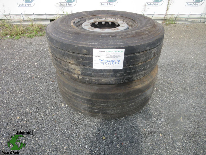 Bridgestone 385 / 65 R 22.5 OPLEGGER BANDEN MET STAAL WIEL - Guma za Kamion: slika 1 Bridgestone 385 / 65 R 22.5 OPLEGGER BANDEN MET STAAL WIEL - Guma za Kamion: slika 1