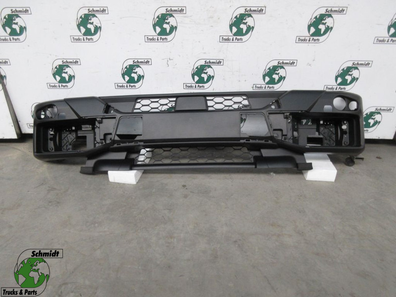 Iveco 5801690553 BUMPER IVECO EUROCARGO EURO 6 NIEUW - Branik za Kamion: slika 1 Iveco 5801690553 BUMPER IVECO EUROCARGO EURO 6 NIEUW - Branik za Kamion: slika 1