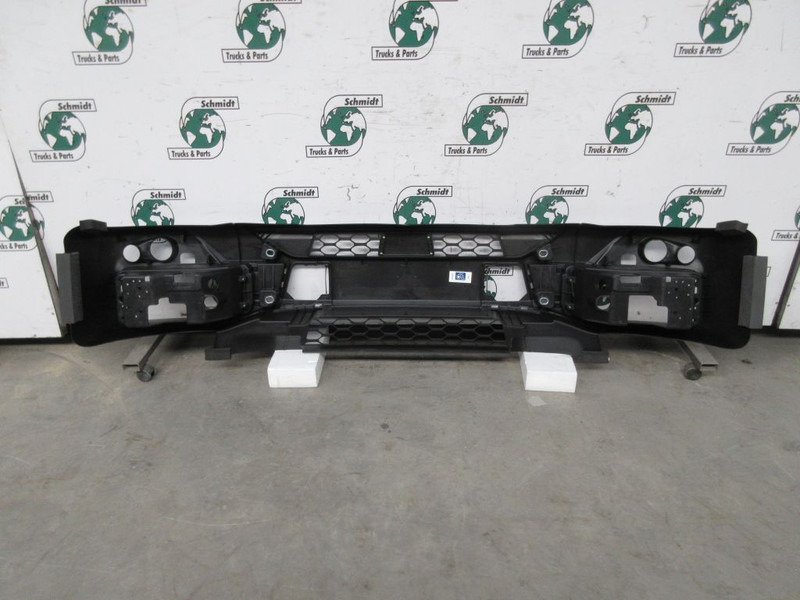 Iveco 5801690553 BUMPER IVECO EUROCARGO EURO 6 NIEUW - Branik za Kamion: slika 2 Iveco 5801690553 BUMPER IVECO EUROCARGO EURO 6 NIEUW - Branik za Kamion: slika 2