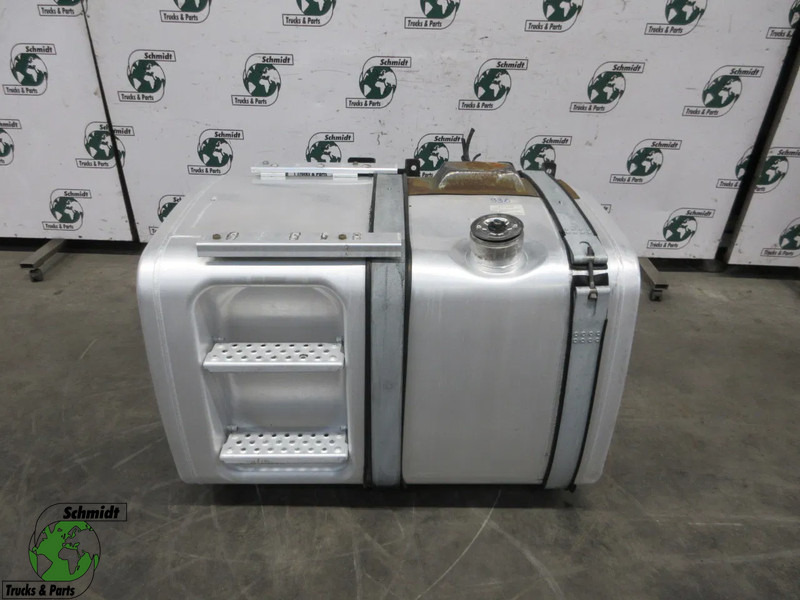 Iveco 81.12201-5839 // 81.12201-5933 // 450 LITER MAN TGX TGS EURO 6 TANK MODEL 2018 - Rezervoar za gorivo za Kamion: slika 1 Iveco 81.12201-5839 // 81.12201-5933 // 450 LITER MAN TGX TGS EURO 6 TANK MODEL 2018 - Rezervoar za gorivo za Kamion: slika 1