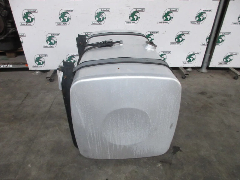 MAN 81.12201-5701//81.12201-5950 // 580 LITER TANK MAN TGX TGS EURO 6 - Rezervoar za gorivo za Kamion: slika 4 MAN 81.12201-5701//81.12201-5950 // 580 LITER TANK MAN TGX TGS EURO 6 - Rezervoar za gorivo za Kamion: slika 4