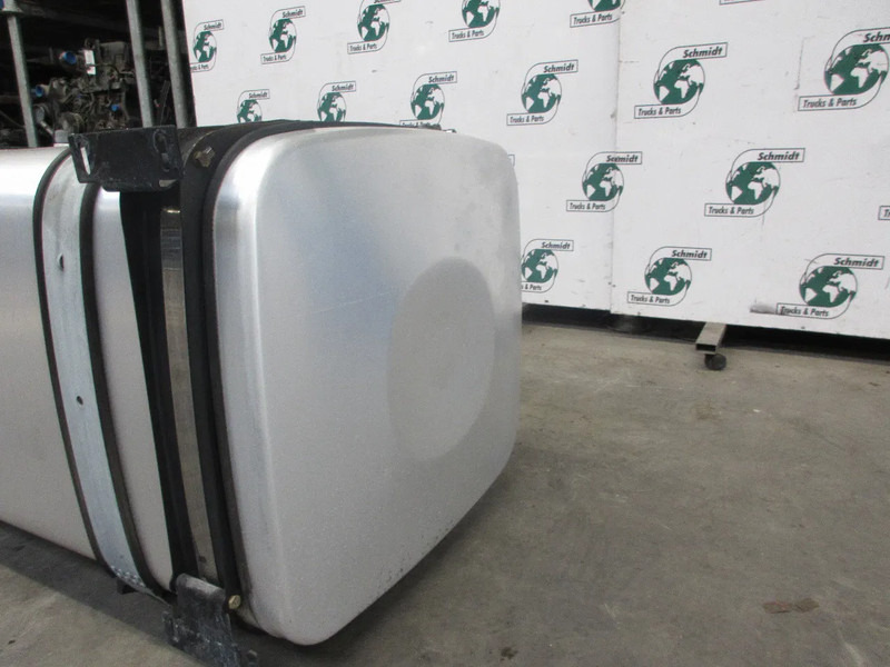 MAN 81.12201-5885 // 81.12201-5866 // 500 LITER MAN 18.500 MODEL 2020 - Rezervoar za gorivo za Kamion: slika 5 MAN 81.12201-5885 // 81.12201-5866 // 500 LITER MAN 18.500 MODEL 2020 - Rezervoar za gorivo za Kamion: slika 5