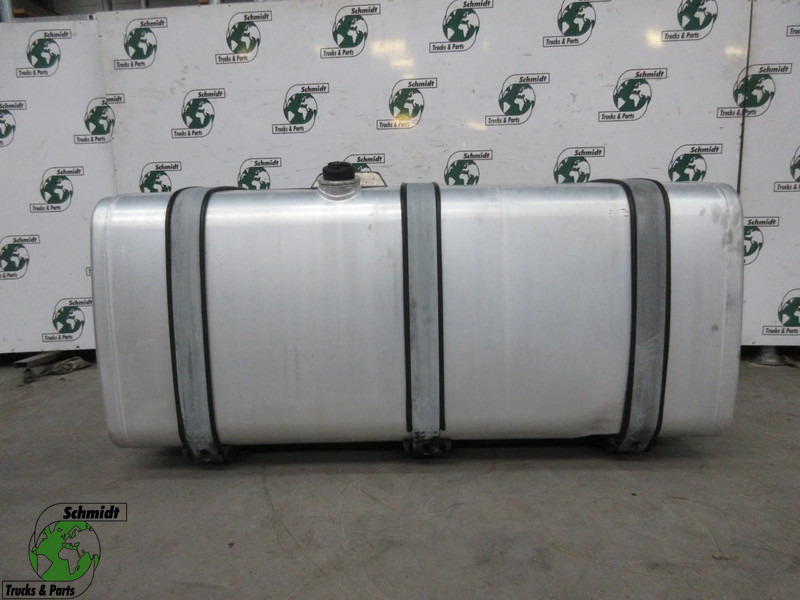 MAN 81.12201-5900 / 710 LITER DIESELTANL LICH BESCHADIG MAN TGX EURO 6 - Rezervoar za gorivo za Kamion: slika 1 MAN 81.12201-5900 / 710 LITER DIESELTANL LICH BESCHADIG MAN TGX EURO 6 - Rezervoar za gorivo za Kamion: slika 1