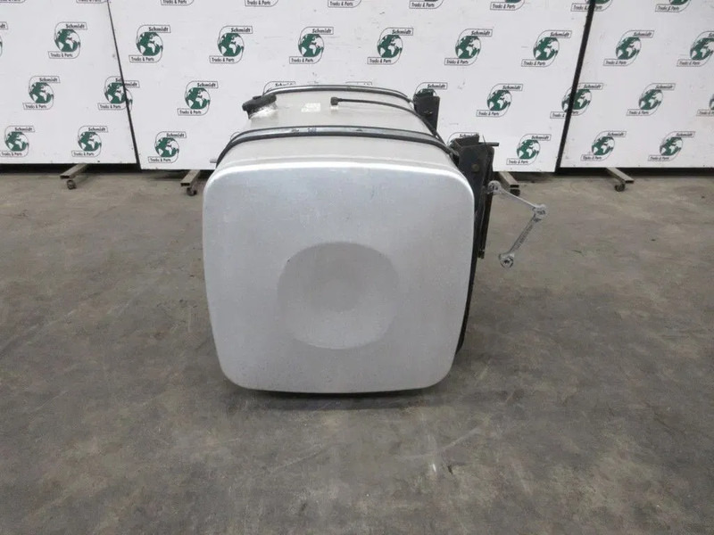 MAN 81.12201-5900 // 710 LITER INHOUD MAN TGX EURO 6 MODEL 2018 - Rezervoar za gorivo za Kamion: slika 2 MAN 81.12201-5900 // 710 LITER INHOUD MAN TGX EURO 6 MODEL 2018 - Rezervoar za gorivo za Kamion: slika 2