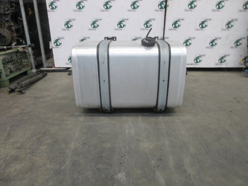 MAN 81.12201-5918 // 370 LITER MAN TGX 18.500 EURO 6 MODEL 2020 - Rezervoar za gorivo za Kamion: slika 5 MAN 81.12201-5918 // 370 LITER MAN TGX 18.500 EURO 6 MODEL 2020 - Rezervoar za gorivo za Kamion: slika 5