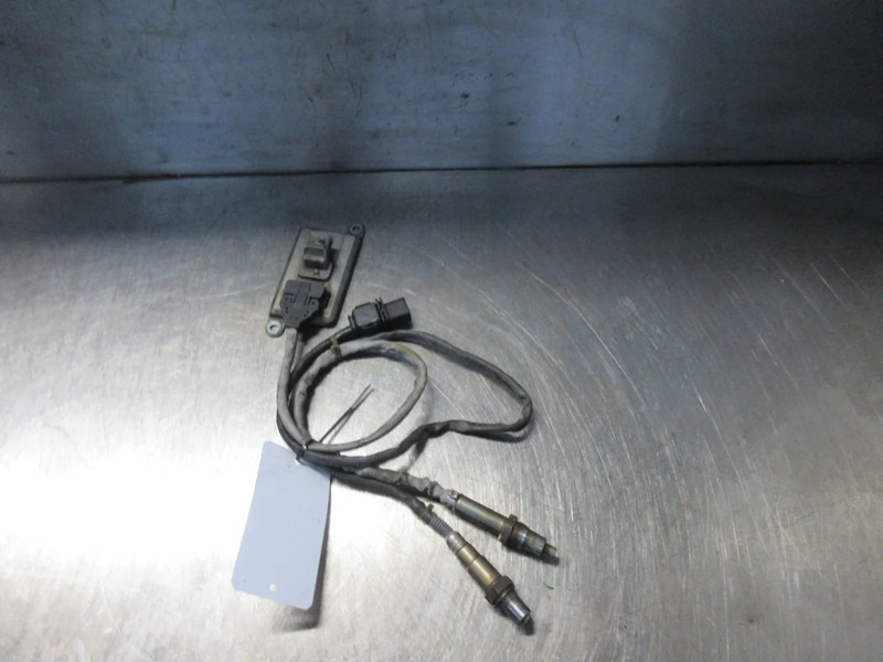 MAN TGX/TGS 51.15408-0019 NOX SENSOR EURO 6 - Električni sistem za Kamion: slika 3 MAN TGX/TGS 51.15408-0019 NOX SENSOR EURO 6 - Električni sistem za Kamion: slika 3