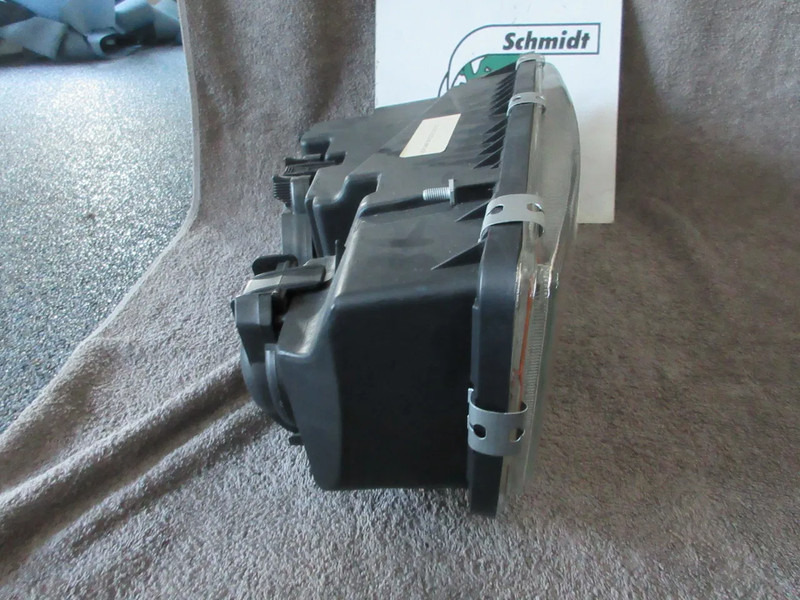 Mercedes-Benz A 941 820 54 61// A 941 820 53 61 KOPLAMP MERCEDES 1835 MP1 EURO 2 NIEUWE !!! - Prednja svetla za Kamion: slika 3 Mercedes-Benz A 941 820 54 61// A 941 820 53 61 KOPLAMP MERCEDES 1835 MP1 EURO 2 NIEUWE !!! - Prednja svetla za Kamion: slika 3
