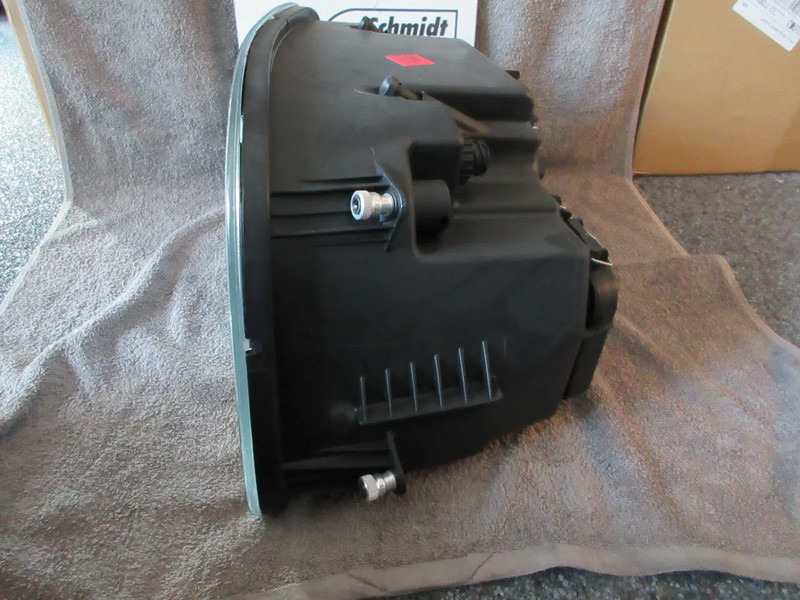 Mercedes-Benz A 943 820 02 61 // A 943 820 01 61 KOPLAMP MERCEDES BENZ 1841 MP2 EURO 3 NIEUWE - Prednja svetla za Kamion: slika 5 Mercedes-Benz A 943 820 02 61 // A 943 820 01 61 KOPLAMP MERCEDES BENZ 1841 MP2 EURO 3 NIEUWE - Prednja svetla za Kamion: slika 5