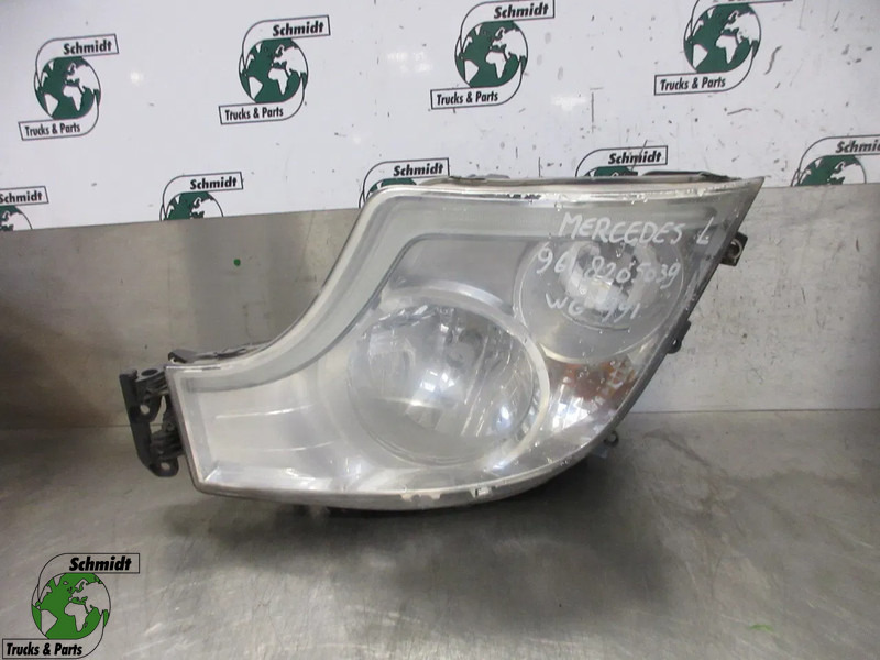 Mercedes-Benz A 961 820 50 39 KOPLAMP LED MERCEDES 1845 MP5 MODEL 2021 - Prednja svetla za Kamion: slika 1 Mercedes-Benz A 961 820 50 39 KOPLAMP LED MERCEDES 1845 MP5 MODEL 2021 - Prednja svetla za Kamion: slika 1