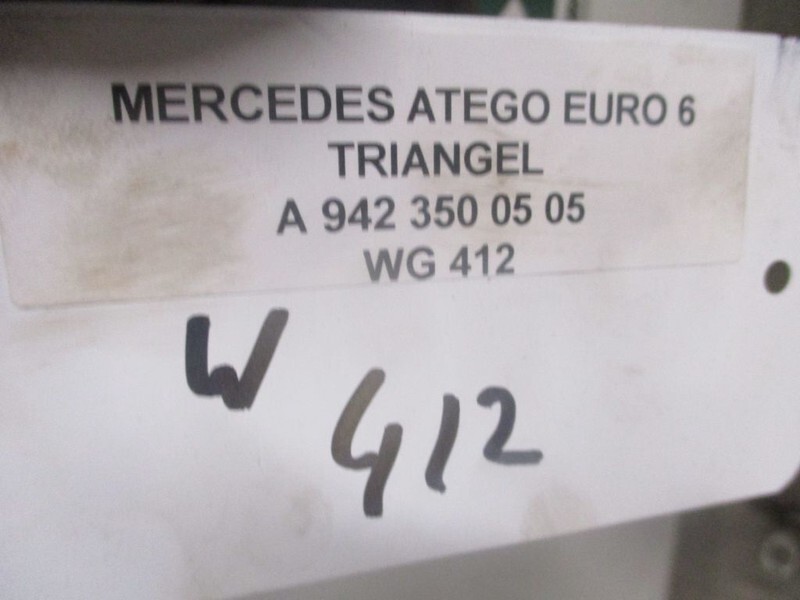 Mercedes-Benz ATEGO A 942 350 05 05 TRIANGEL EURO 6 - V-spona za Kamion: slika 2 Mercedes-Benz ATEGO A 942 350 05 05 TRIANGEL EURO 6 - V-spona za Kamion: slika 2