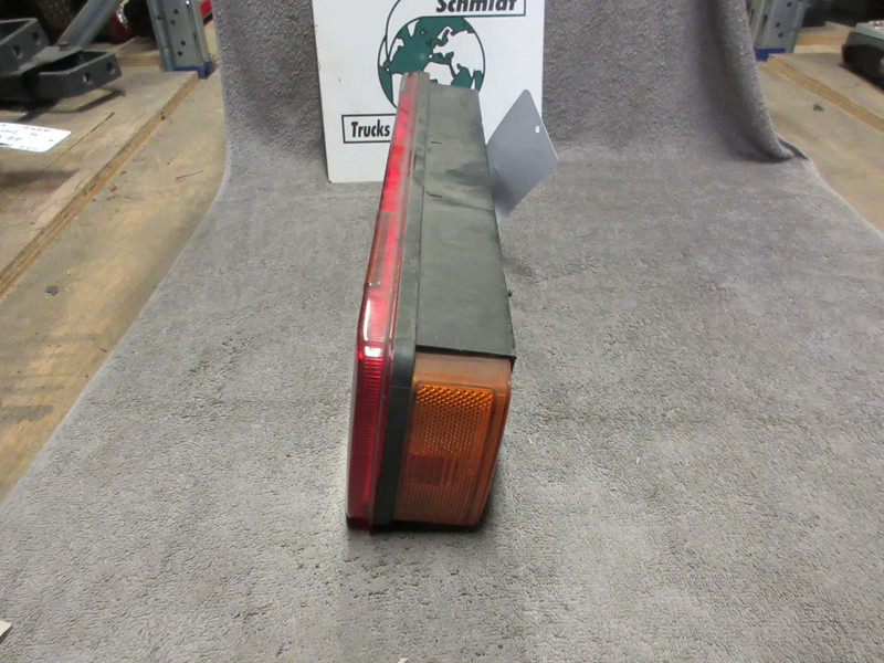 Scania 1792389 ACHTERLAMP SCANIA R SERIE MODEL EURO 6 RECHTS - Zadnja svetla za Kamion: slika 4 Scania 1792389 ACHTERLAMP SCANIA R SERIE MODEL EURO 6 RECHTS - Zadnja svetla za Kamion: slika 4