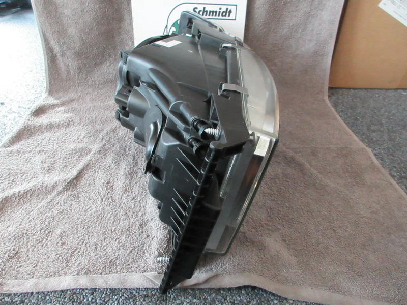 Scania 2416136 KOPLAMP LINKS SCANIA R 450 EURO 6 NIEUWE !!! - Prednja svetla za Kamion: slika 2 Scania 2416136 KOPLAMP LINKS SCANIA R 450 EURO 6 NIEUWE !!! - Prednja svetla za Kamion: slika 2