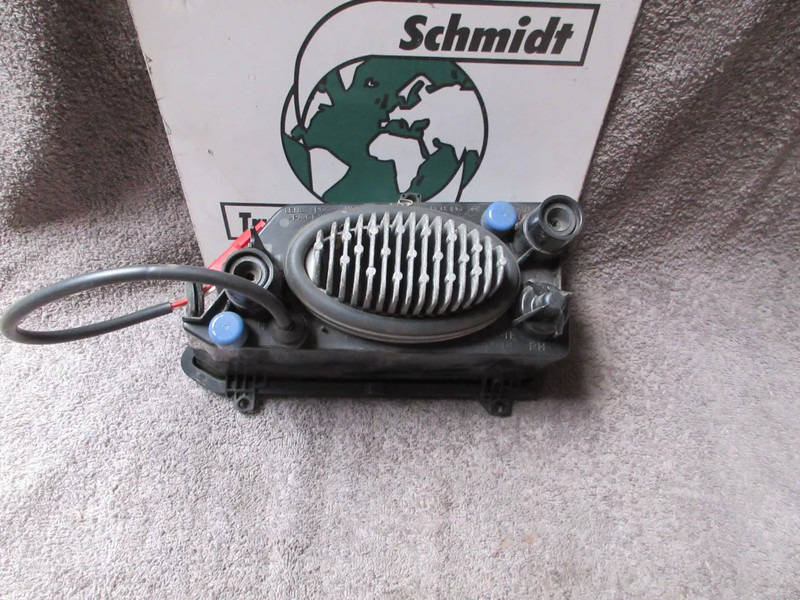 Scania 2552709 MISTLAMP SCANIA MODEL 2021 RECHTS R 410 - Svetla za maglu za Kamion: slika 4 Scania 2552709 MISTLAMP SCANIA MODEL 2021 RECHTS R 410 - Svetla za maglu za Kamion: slika 4