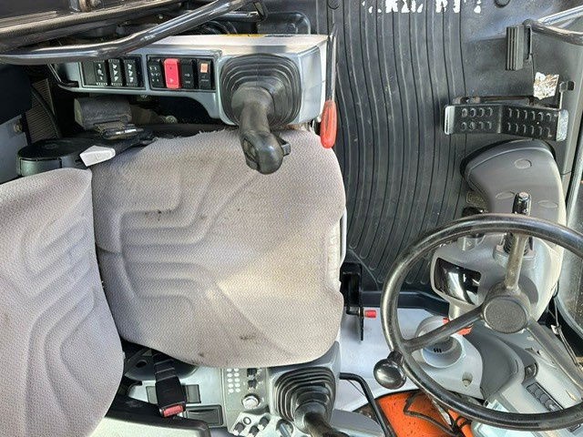 Hitachi ZX170W-6 - Bager točkaš: slika 2 Hitachi ZX170W-6 - Bager točkaš: slika 2