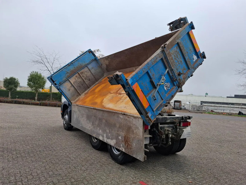 Lizing MAN TGA 26.310 / 6X4 / 2XBIG AXLE / 2SIDE TIPPER / ONLY:545423 KM / TUV:06-05-2026 / FULL-STEEL / AIRCO / MANUAL / EURO-4 / 2005 MAN TGA 26.310 / 6X4 / 2XBIG AXLE / 2SIDE TIPPER / ONLY:545423 KM / TUV:06-05-2026 / FULL-STEEL / AIRCO / MANUAL / EURO-4 / 2005: slika 7 Lizing MAN TGA 26.310 / 6X4 / 2XBIG AXLE / 2SIDE TIPPER / ONLY:545423 KM / TUV:06-05-2026 / FULL-STEEL / AIRCO / MANUAL / EURO-4 / 2005 MAN TGA 26.310 / 6X4 / 2XBIG AXLE / 2SIDE TIPPER / ONLY:545423 KM / TUV:06-05-2026 / FULL-STEEL / AIRCO / MANUAL / EURO-4 / 2005: slika 7